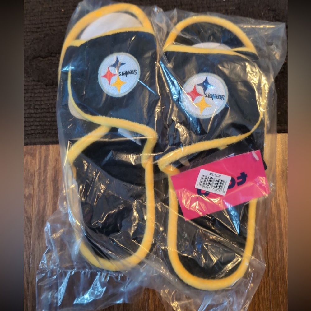 NFL🏈Pittsburgh Steelers Mens👱‍♂️Slippers🩴Sz Med 9/10